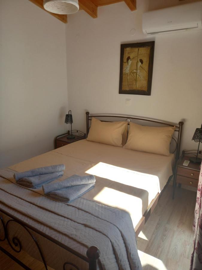 Вилла Apanema House Aegina Экстерьер фото